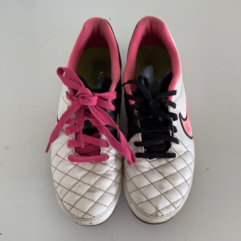 Nike Tempo Cleets